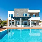Villa Dione By Ruidoso Luxury Agia Napa